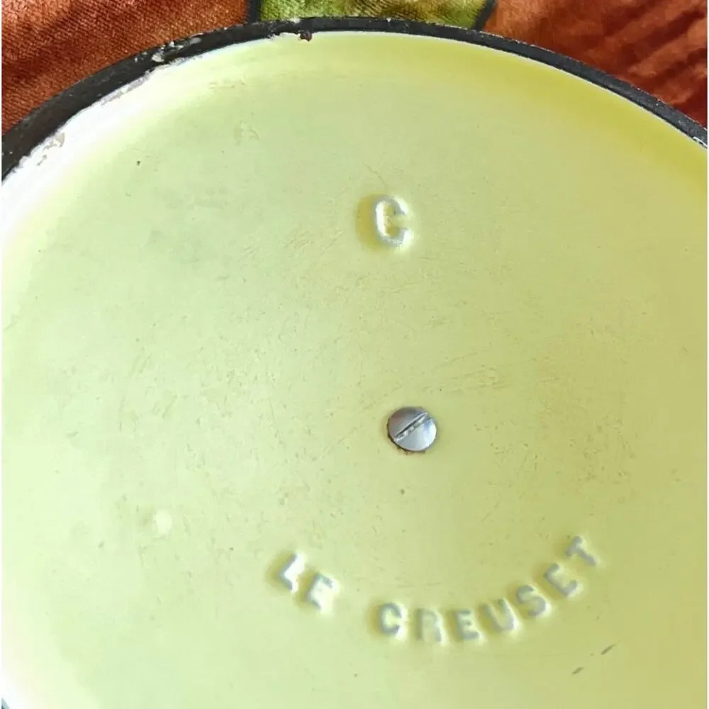 Vintage Le Creuset Elysees Pale Yellow 2.5 QT Dutch Oven LID ONLY Square Knob #C